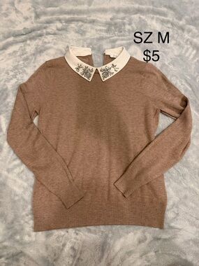 Embellished Detachable Collar Crewneck Sweater - Brown